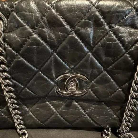 Gorgeous Chanel Black Flap Bag w/silver EUC - Picture 2 of 12